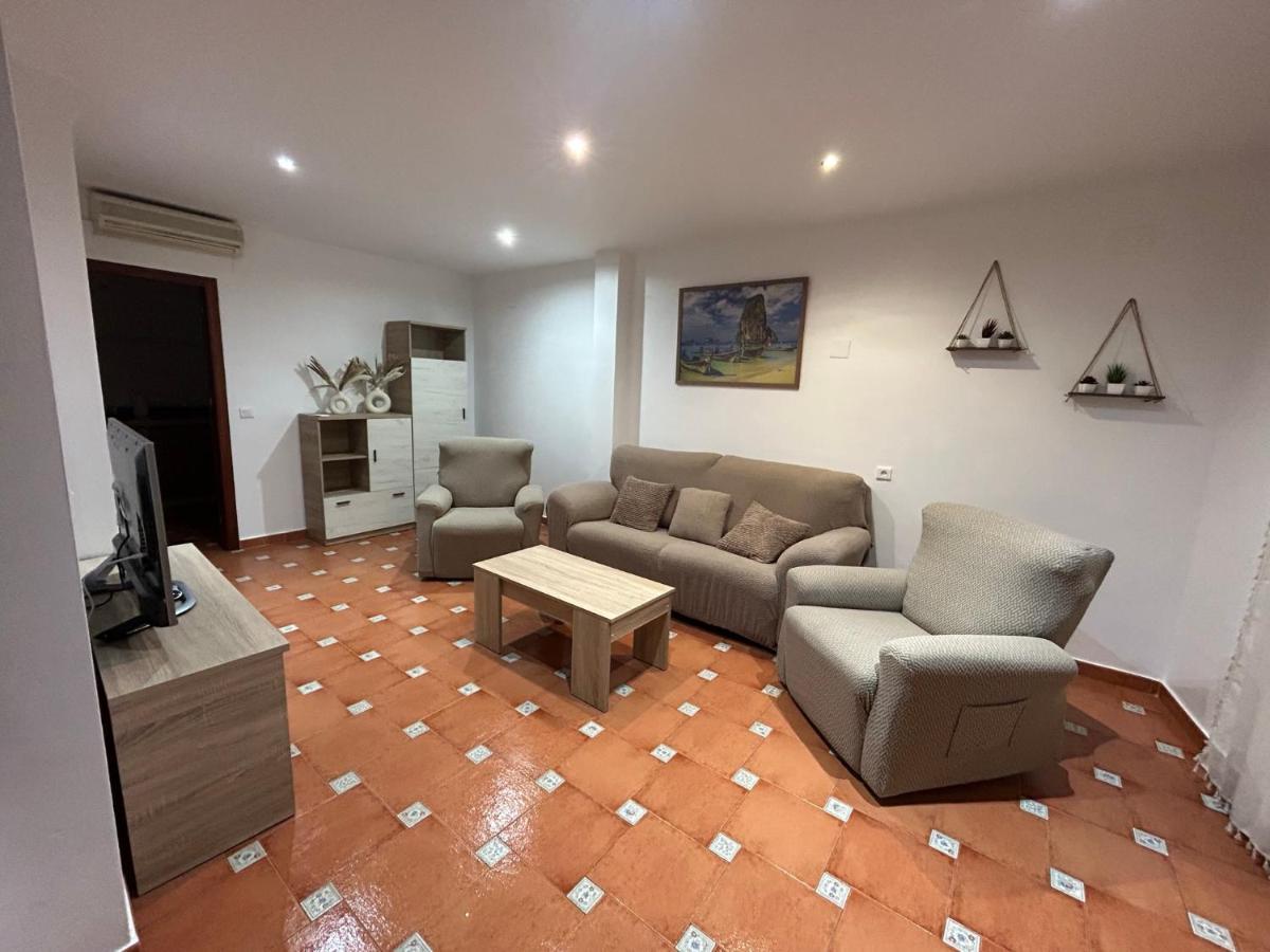 Duplex En San Bartolome De La Torre Villa Exterior photo